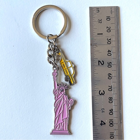 New York City charm keychain key holder. NYC-statue of Liberty NY taxi - Picture 5 of 7